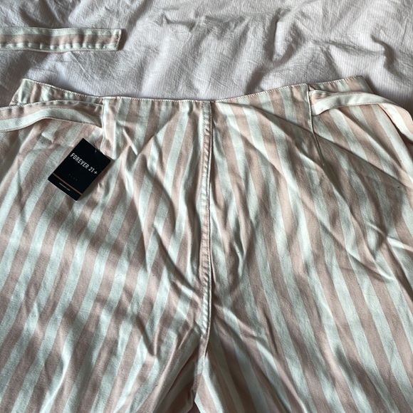 Pink and White Stripped Pants NWOT - Picture 2 of 9